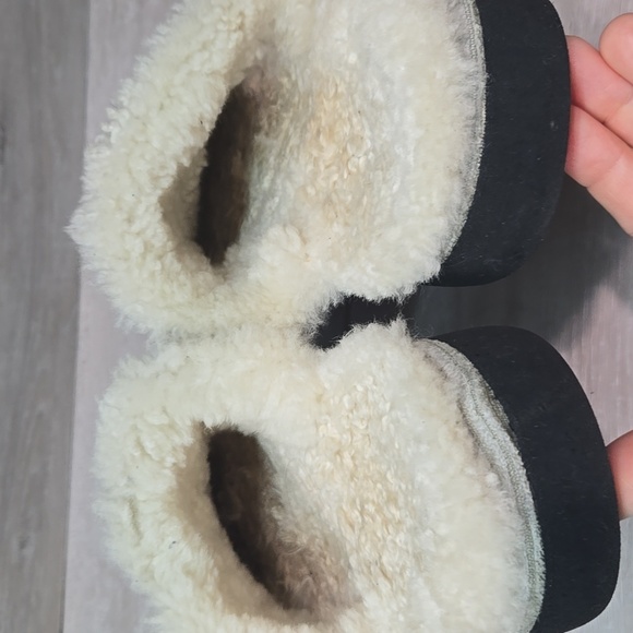 Kith Olive Green Corduroy Shearling-Lined Slip-On Slippers
